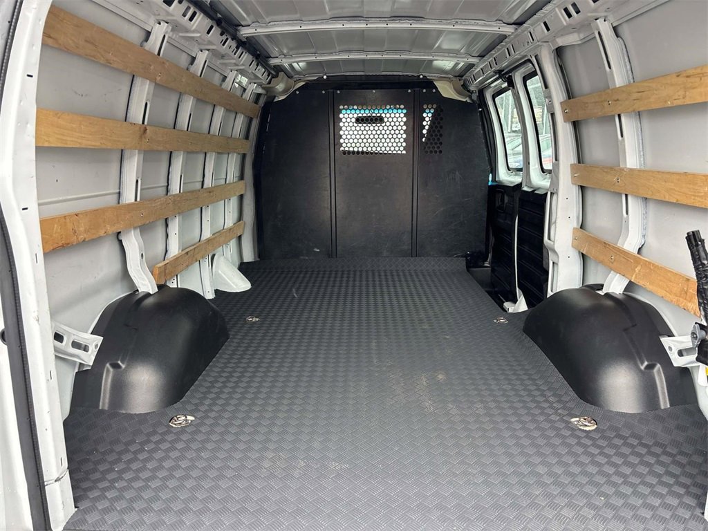 Used 2024 Chevrolet Express 2500 w/ Driver Convenience Package image 24