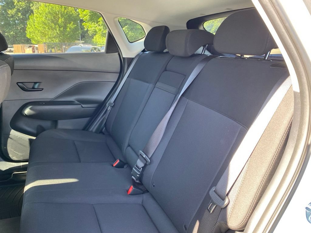 Used 2025 Hyundai Kona SEL FWD image 16