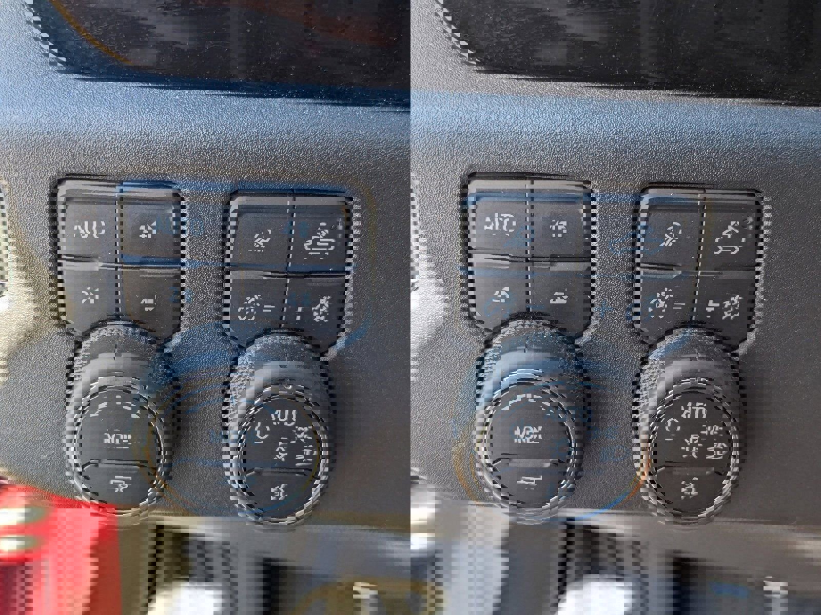 Used 2024 Chevrolet Silverado 1500 LT Trail Boss w/ Convenience Package II image 32