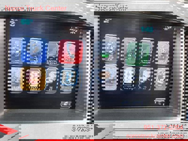 Used 2016 Chevrolet Colorado Z71 w/ Z71 Midnight Edition image 18