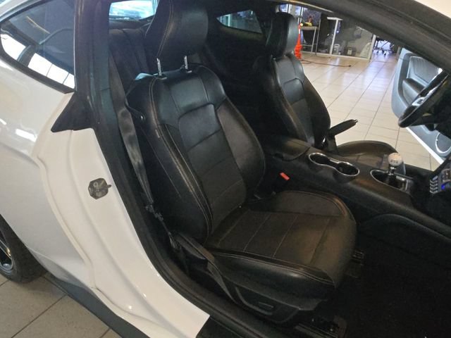 Used 2020 Ford Mustang Premium RWD image 22