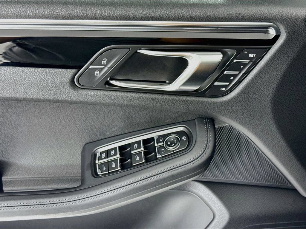 New 2026 Porsche Macan S AWD/4WD image 11