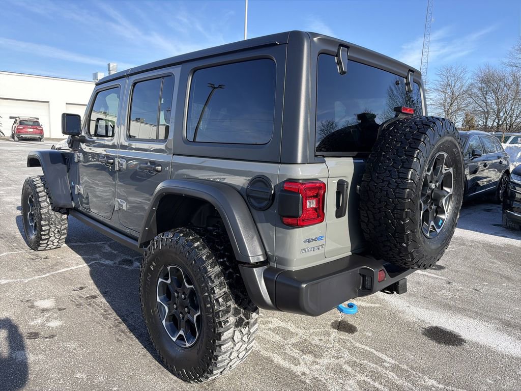 Used 2022 Jeep Wrangler Unlimited Rubicon 4xe w/ Cold Weather Group AWD/4WD image 3
