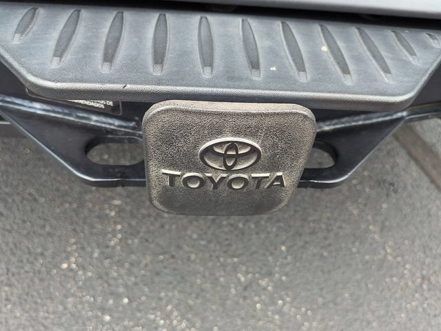 Used 2020 Toyota Highlander XLE AWD/4WD image 13