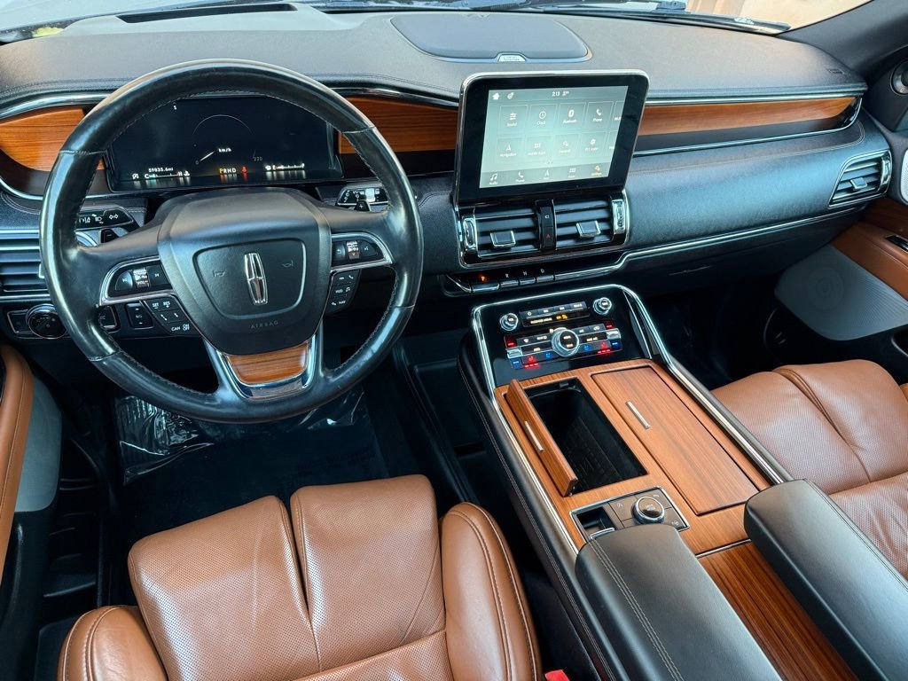 Used 2019 Lincoln Navigator Reserve image 29