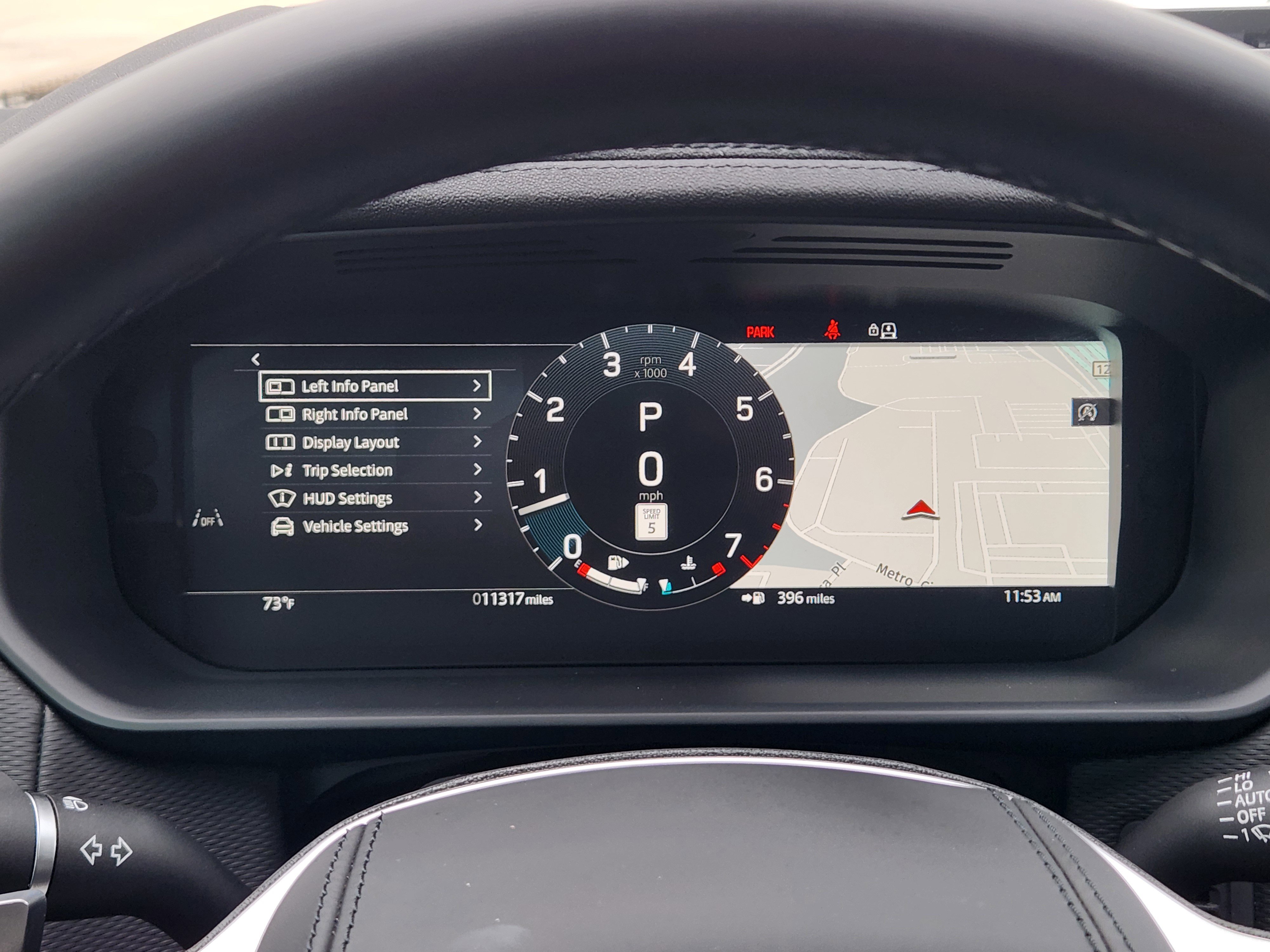 Certified 2025 Land Rover Discovery Dynamic SE image 16