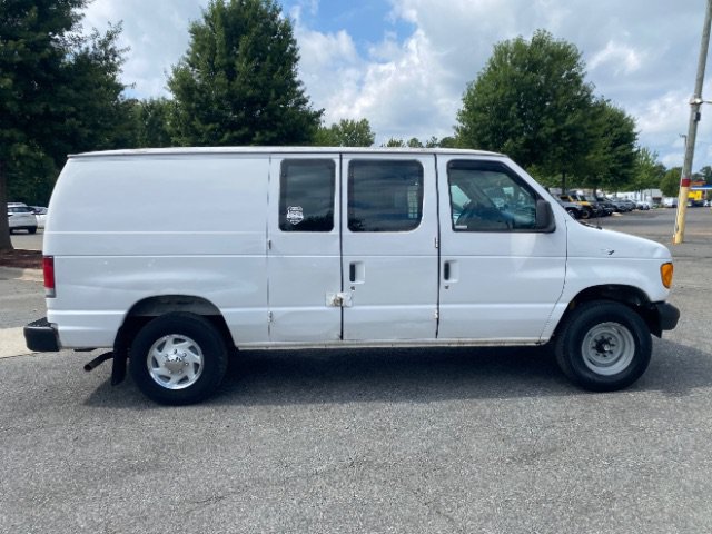 Used 2007 Ford E-250 and Econoline 250 RWD image 7