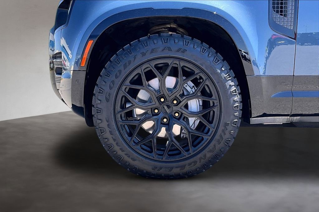 Used 2023 Land Rover Defender 110 X-Dynamic SE AWD/4WD image 8