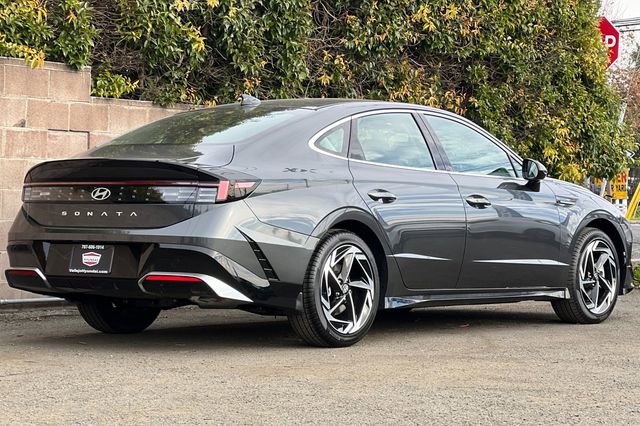 New 2026 Hyundai Sonata SEL FWD image 6