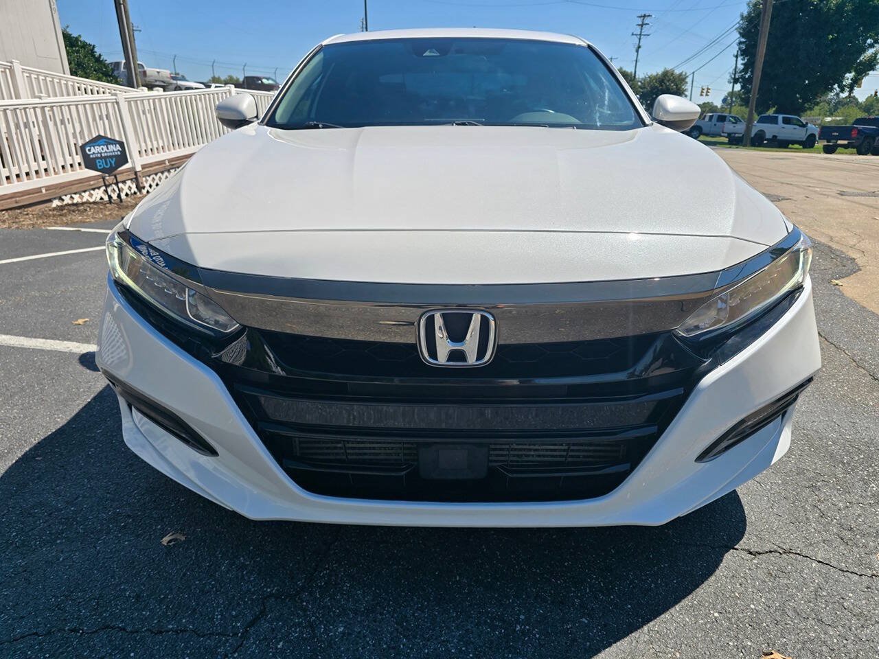 Used 2018 Honda Accord Sport image 9