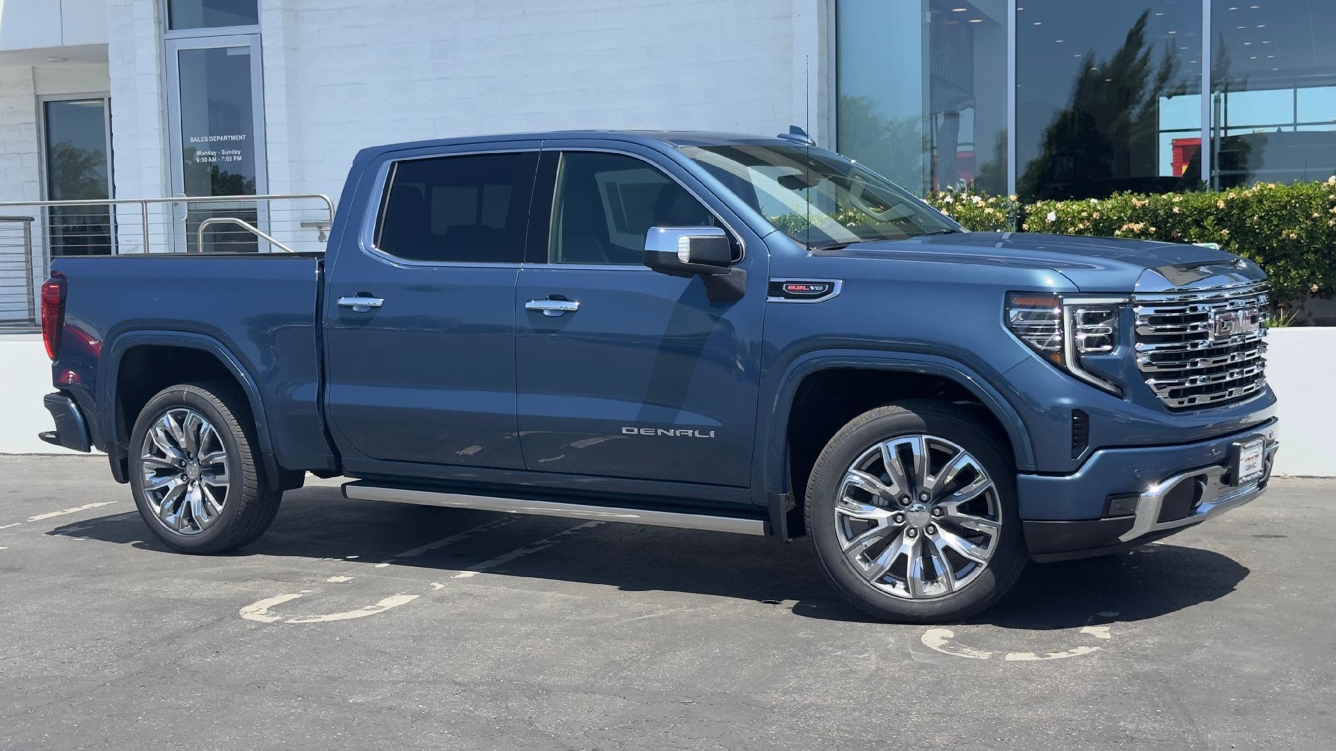 New 2026 GMC Sierra 1500 Denali AWD/4WD image 2