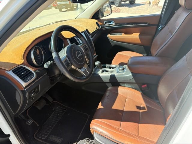 Used 2013 Jeep Grand Cherokee Overland Summit AWD/4WD image 5