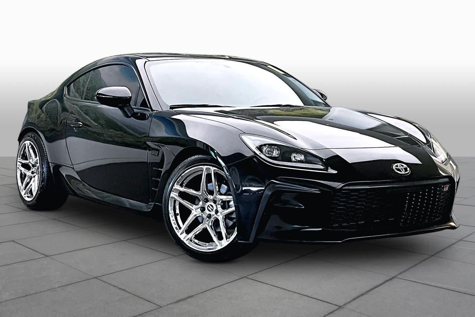 Used 2022 Toyota GR86 Premium w/ ALL Weather Mat Package (TMS) RWD image 3