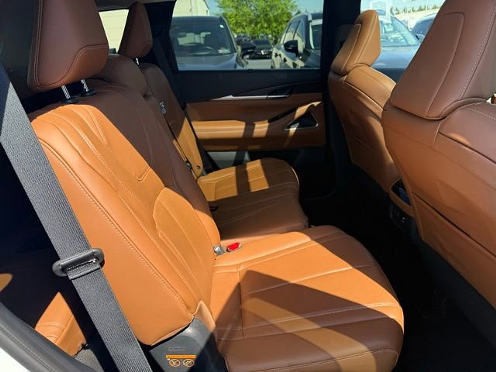 Certified 2025 INFINITI QX60 Sensory w/ Vision Package AWD/4WD image 27