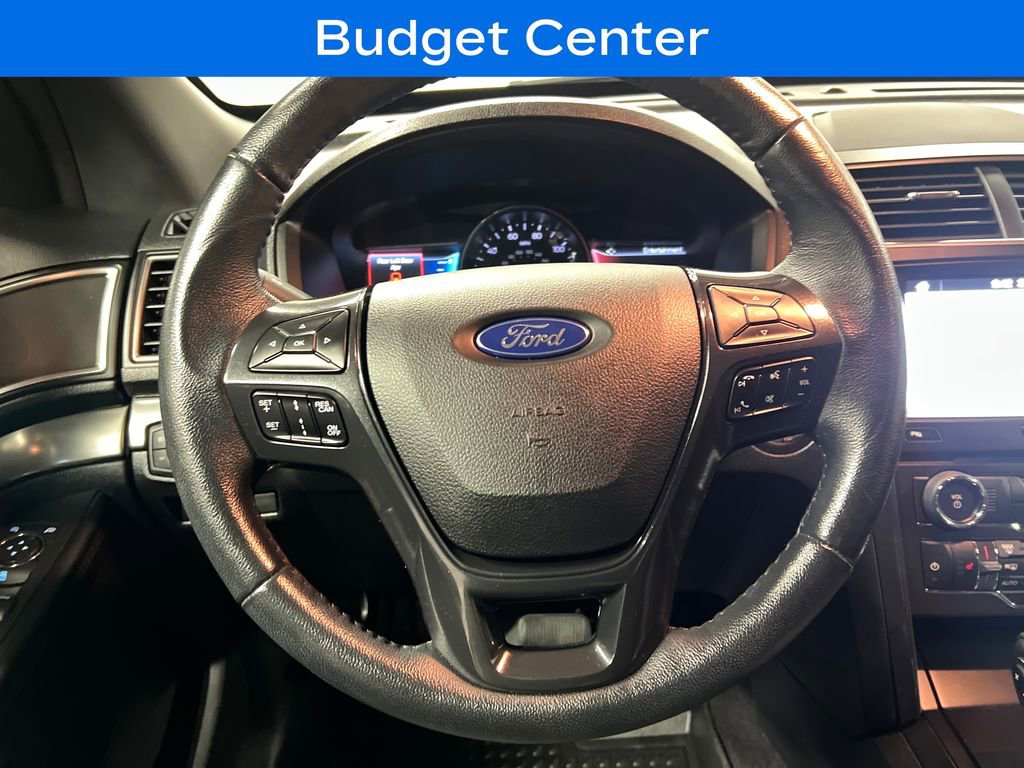 Used 2018 Ford Explorer XLT w/ Equipment Group 202A image 19