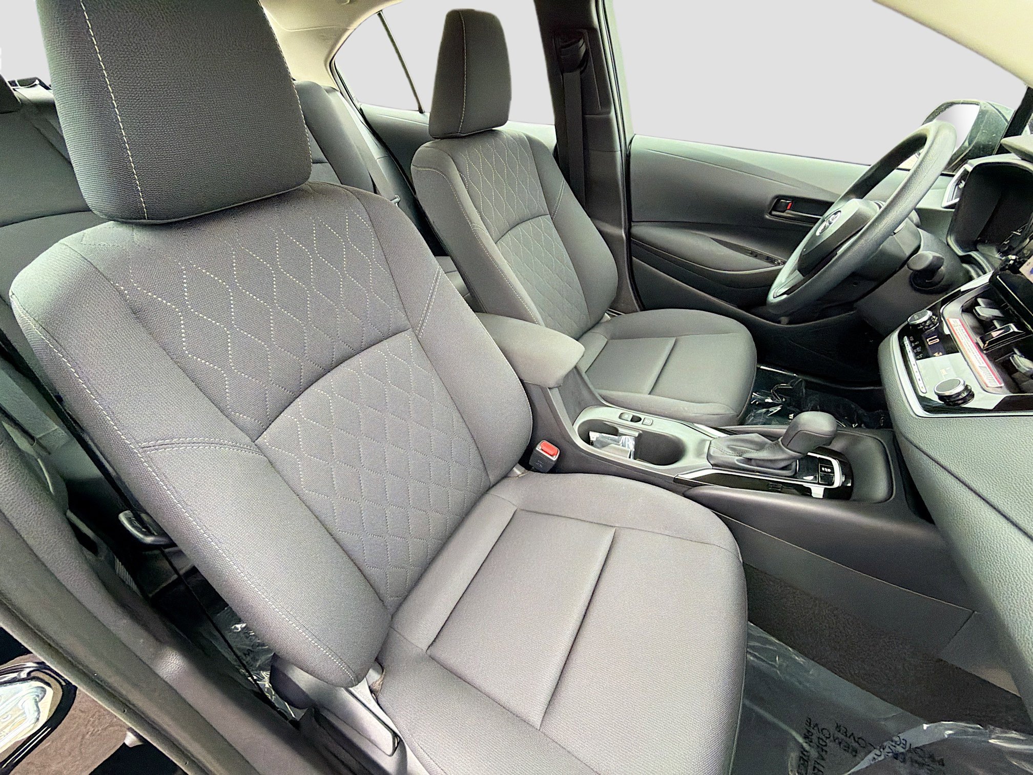 Used 2025 Toyota Corolla LE image 14