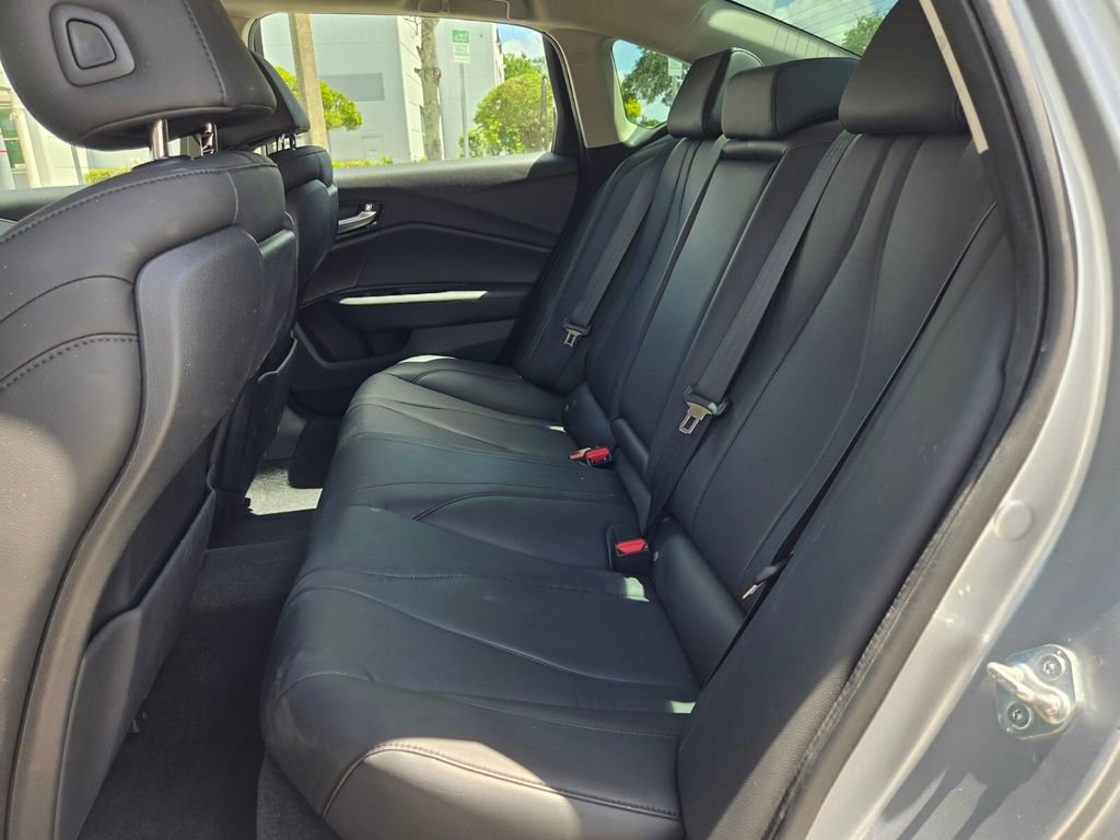 Used 2023 Acura TLX FWD image 22