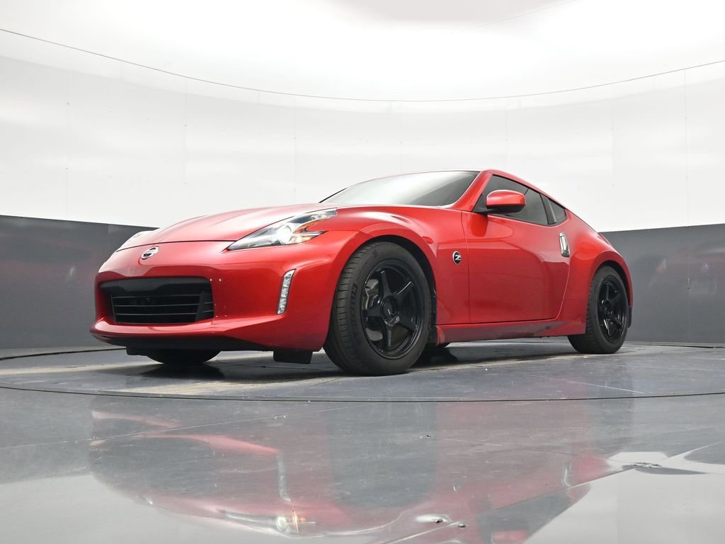 Used 2019 Nissan 370Z Coupe RWD image 19