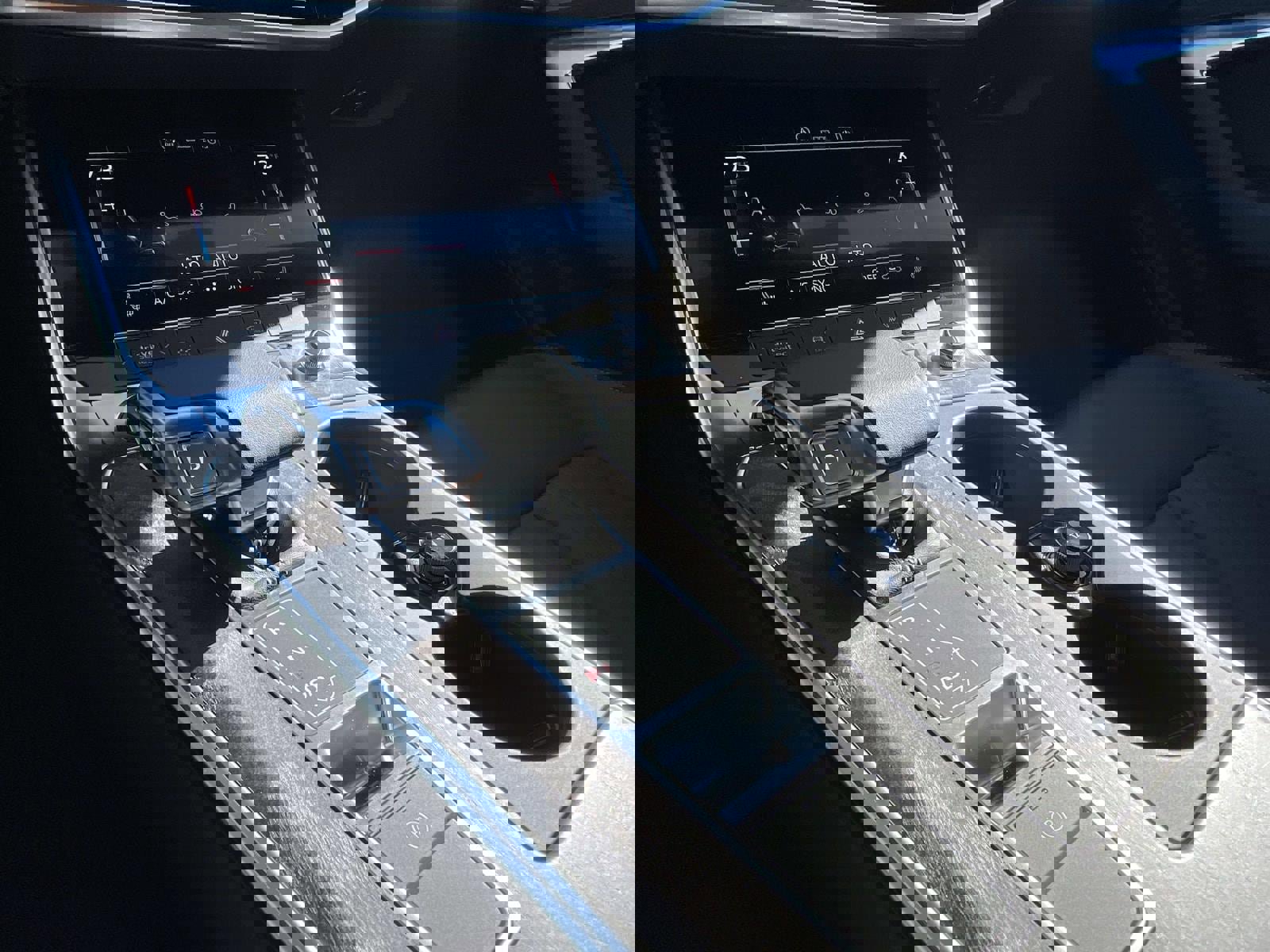 Used 2025 Audi A6 2.0T Premium w/ Convenience Plus Package image 28