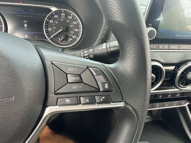 Used 2024 Nissan Sentra SV FWD image 29