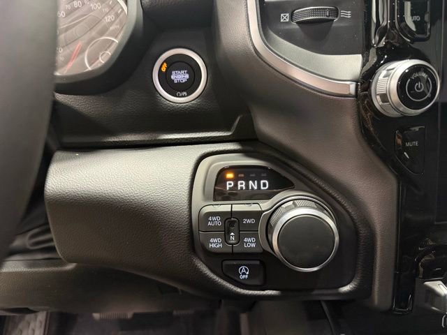 New 2026 RAM 1500 4x4 Crew Cab image 13