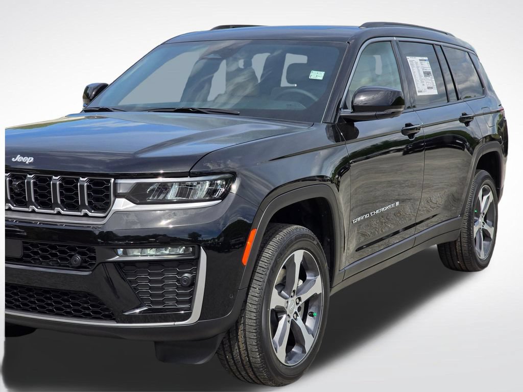 New 2026 Jeep Grand Cherokee L Limited w/ Luxury Tech Group II AWD/4WD image 42