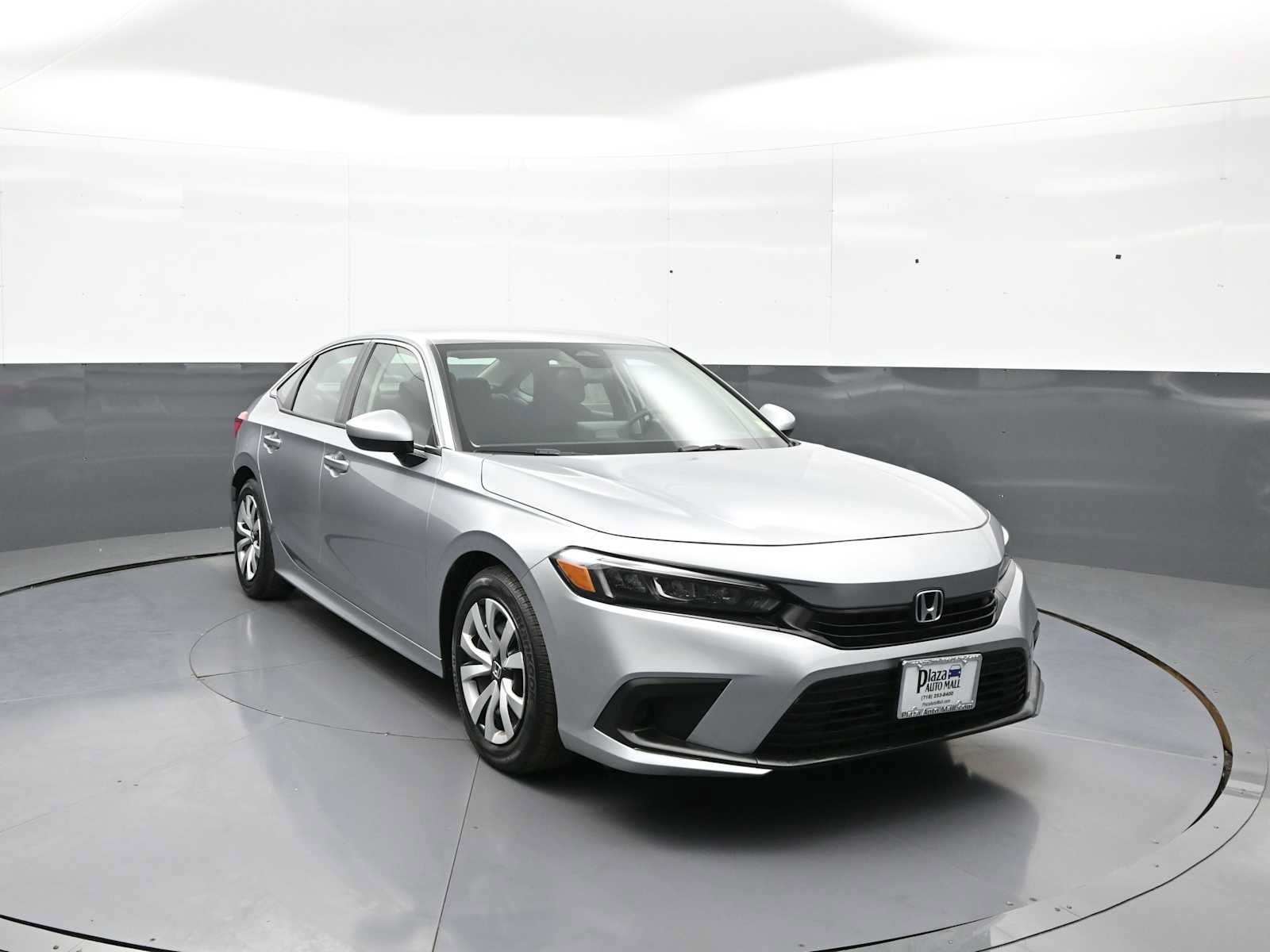 Used 2024 Honda Civic LX image 3