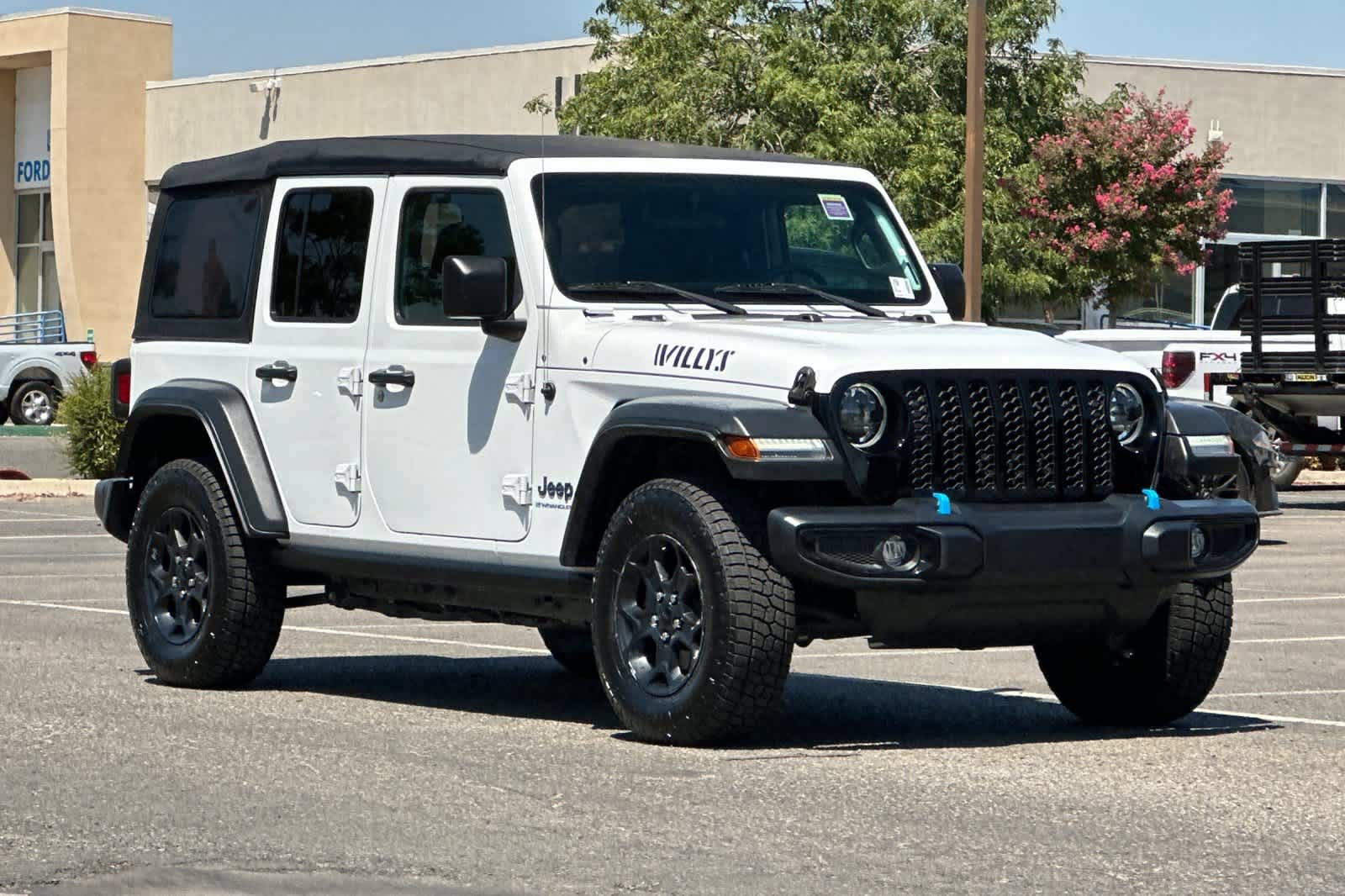 Used 2023 Jeep Wrangler Unlimited AWD/4WD image 10