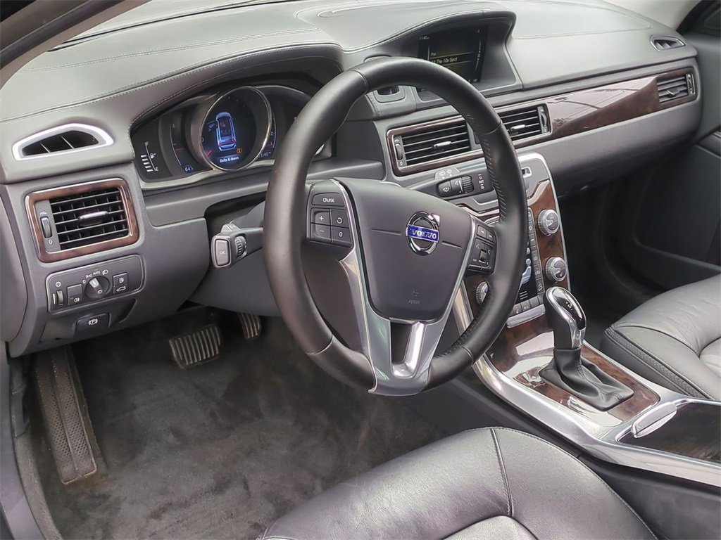 Used 2016 Volvo XC70 T5 Premier w/ Proximity Package image 13