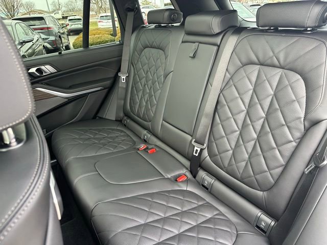 New 2026 BMW X5 xDrive50e w/ Executive Package image 32