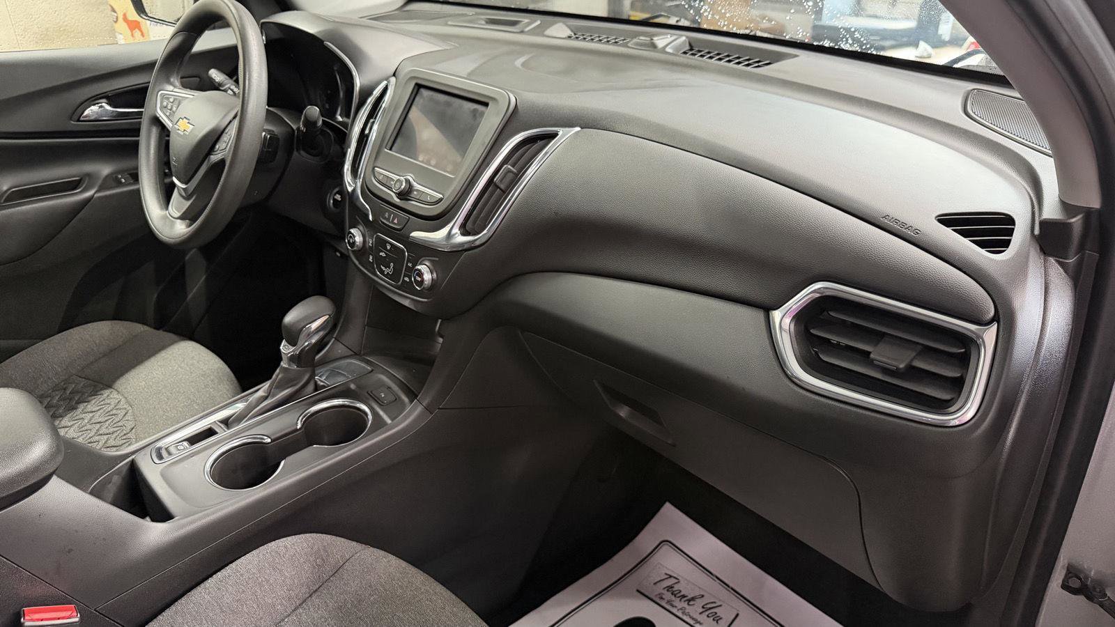 Used 2023 Chevrolet Equinox LT image 29