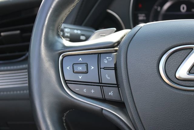 Certified 2022 Lexus LS 500 w/ Accessory Package (Z2) RWD image 18