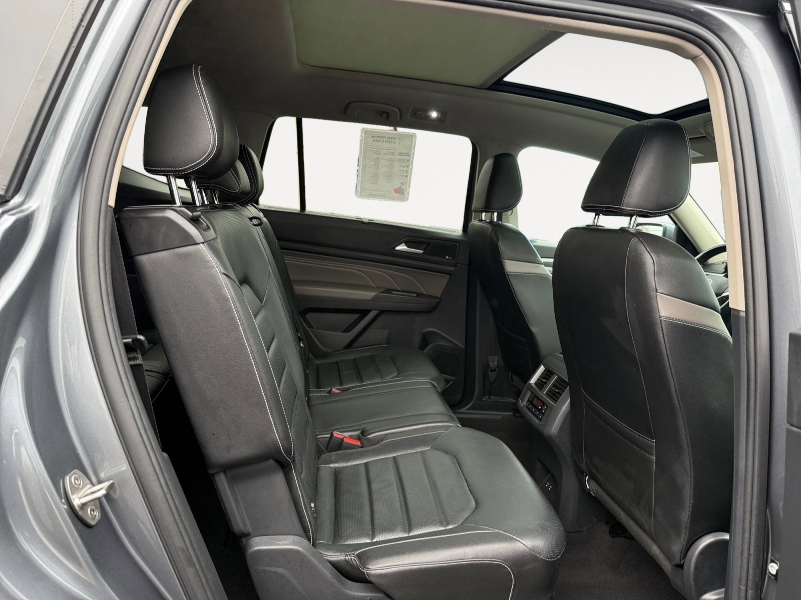 Used 2023 Volkswagen Atlas SEL Premium image 18