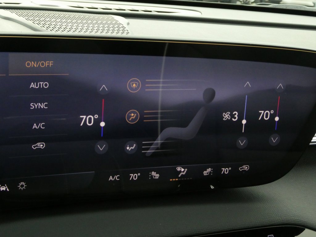 New 2026 Buick Enclave Sport Touring w/ Power Package image 8