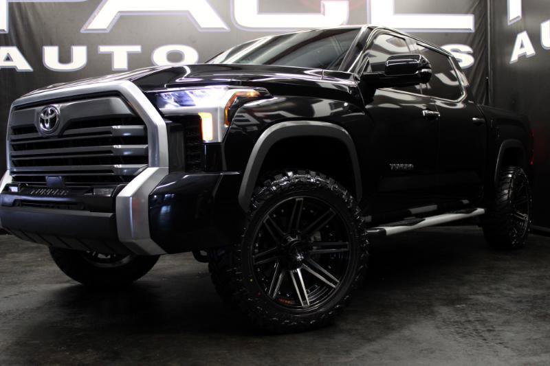 Used 2023 Toyota Tundra Limited image 3