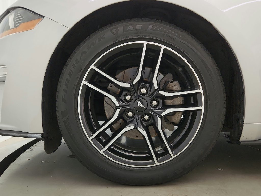 Used 2018 Ford Mustang Premium RWD image 30