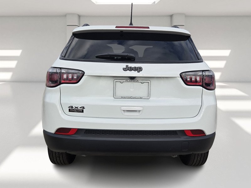 New 2026 Jeep Compass Latitude AWD/4WD image 4