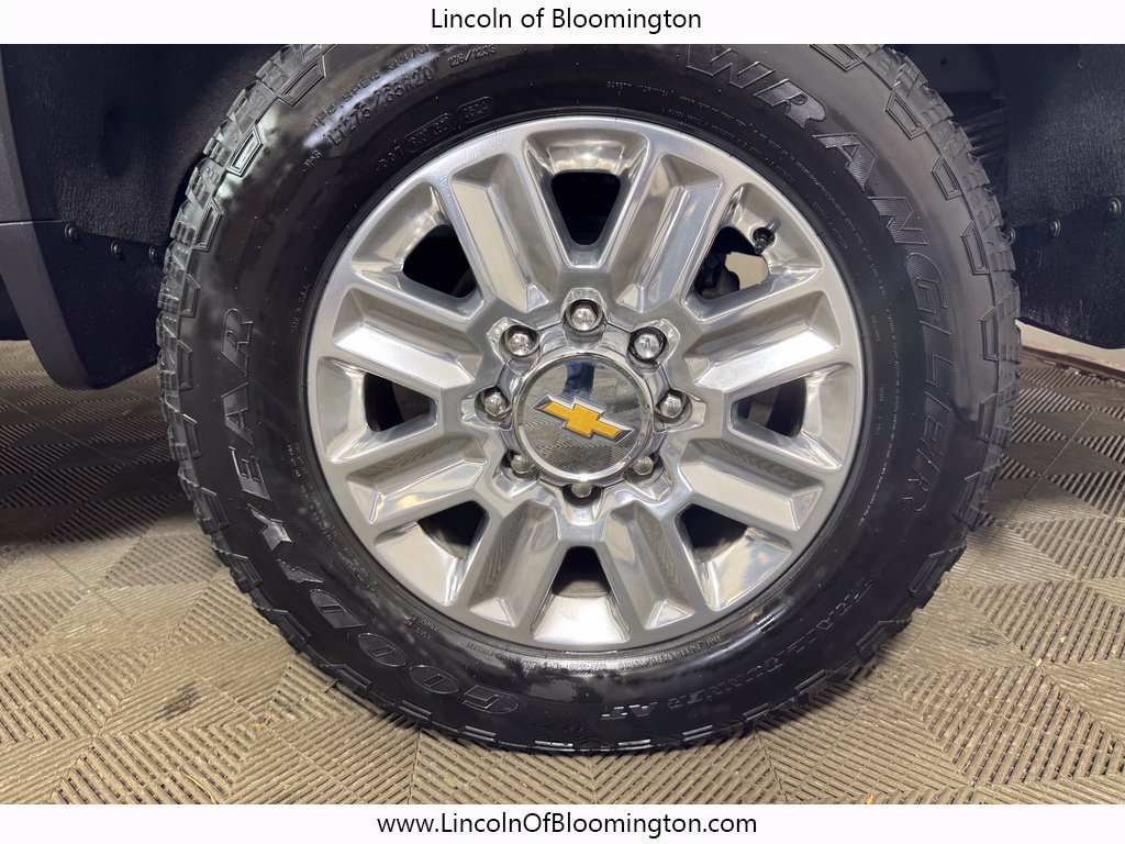 Used 2024 Chevrolet Silverado 2500 High Country w/ Technology Package AWD/4WD image 25