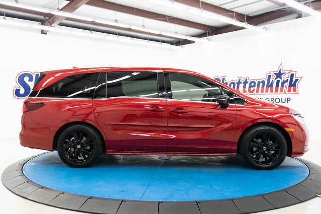 Certified 2024 Honda Odyssey Sport image 15