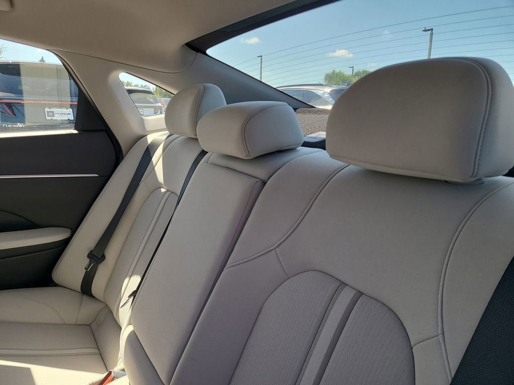 New 2025 Hyundai Sonata SEL image 6