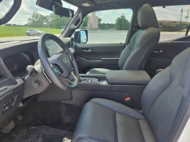 Used 2025 Lexus GX 550 AWD/4WD image 9