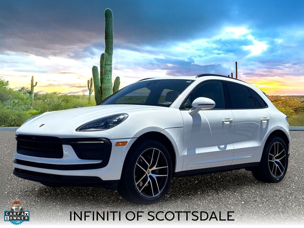 Used 2022 Porsche Macan AWD/4WD image 1