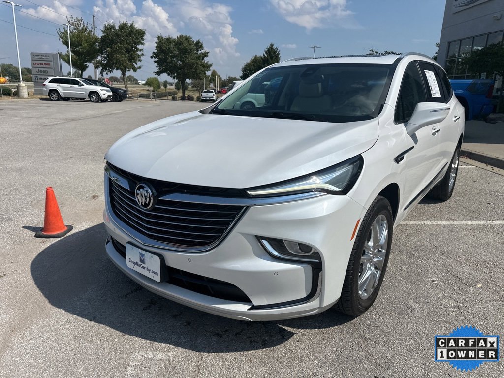 Used 2024 Buick Enclave Essence w/ Experience Buick Package image 12