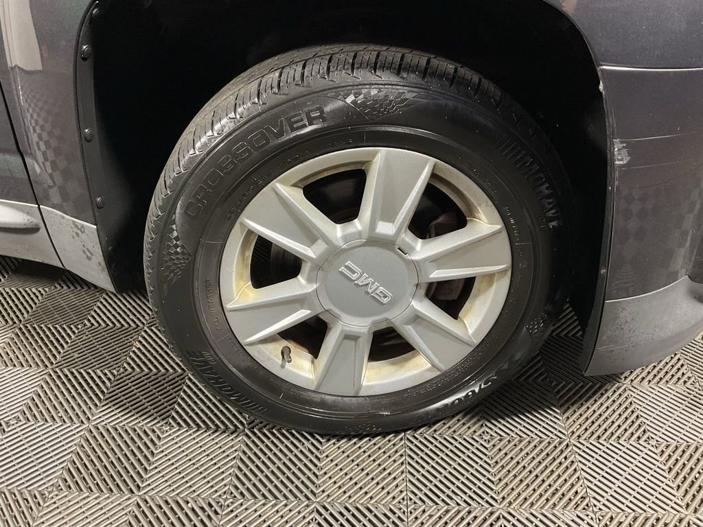Used 2013 GMC Terrain SLE image 28
