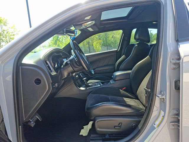 Used 2022 Dodge Charger R/T w/ Plus Group RWD image 16