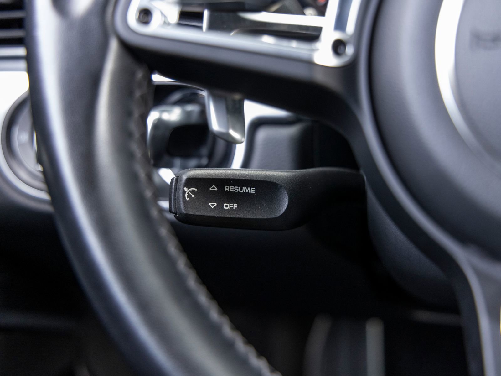 Certified 2018 Porsche 911 Carrera S image 31