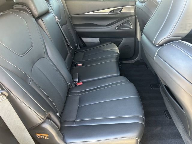 Certified 2025 INFINITI QX60 Luxe w/ Vision Package image 14