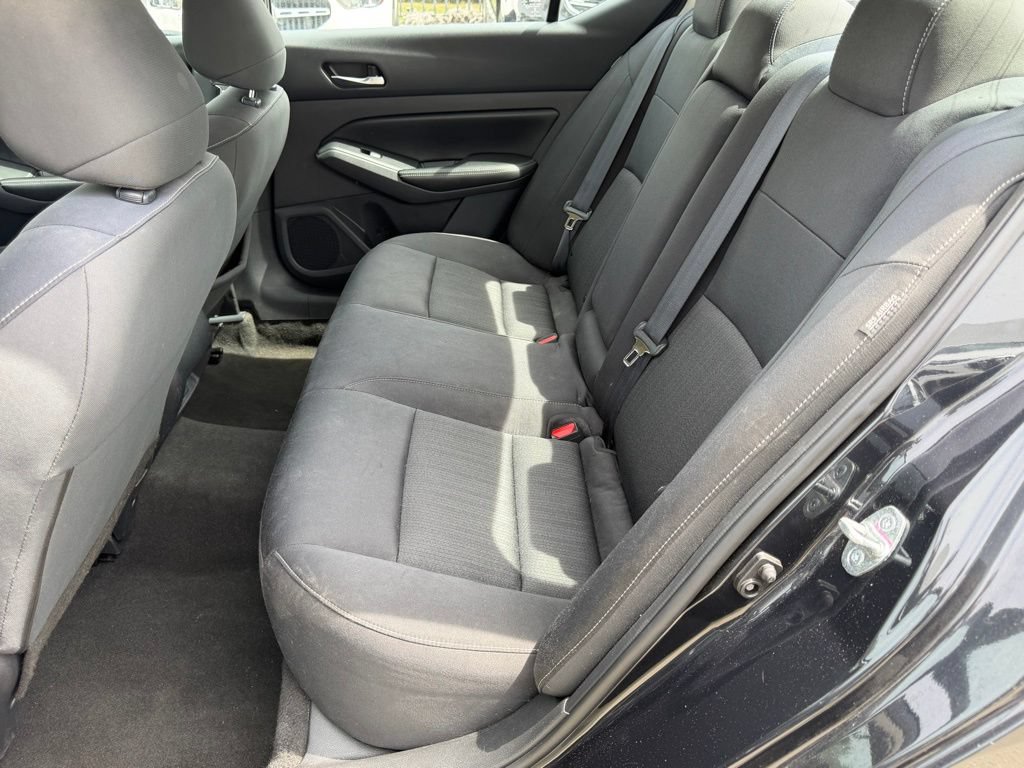 Used 2022 Nissan Altima 2.5 SV FWD image 30