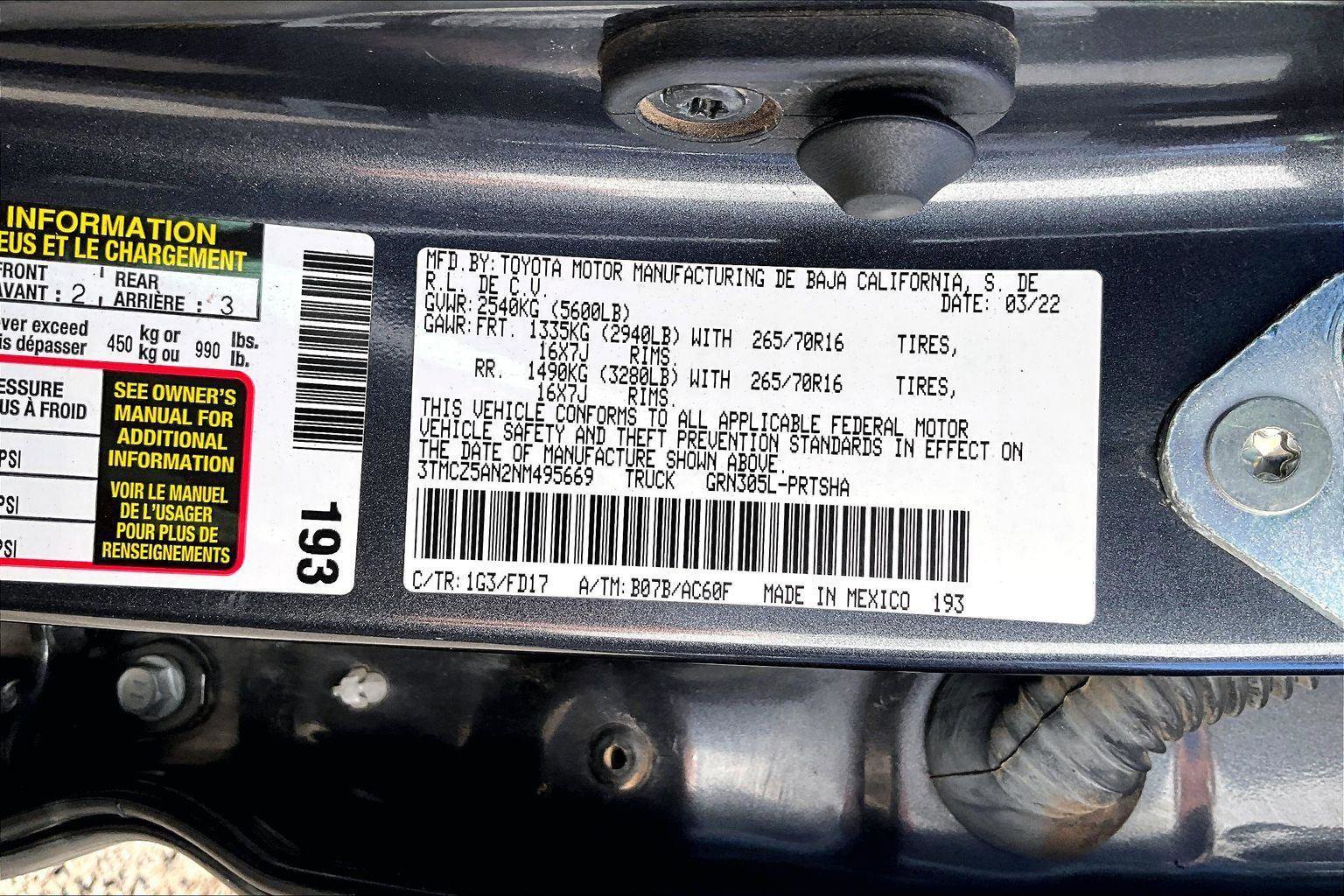 Used 2022 Toyota Tacoma TRD Off-Road image 36