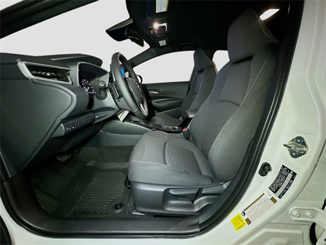 New 2025 Toyota Corolla SE image 17